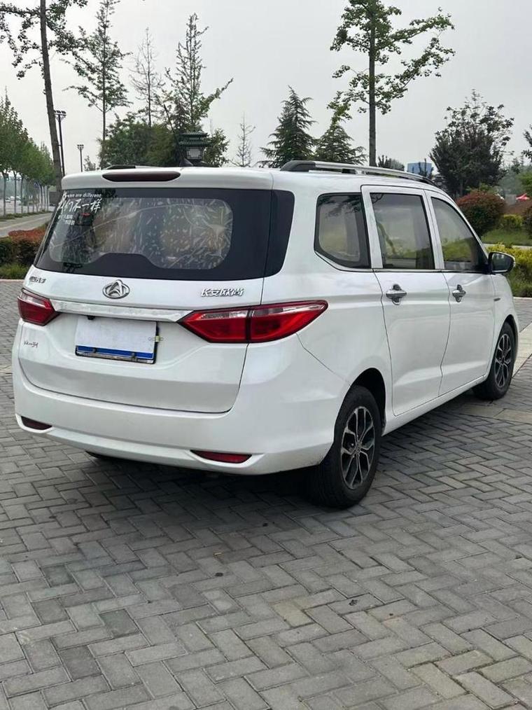 长安欧尚6座,长安欧尚6座汽车报价及图片