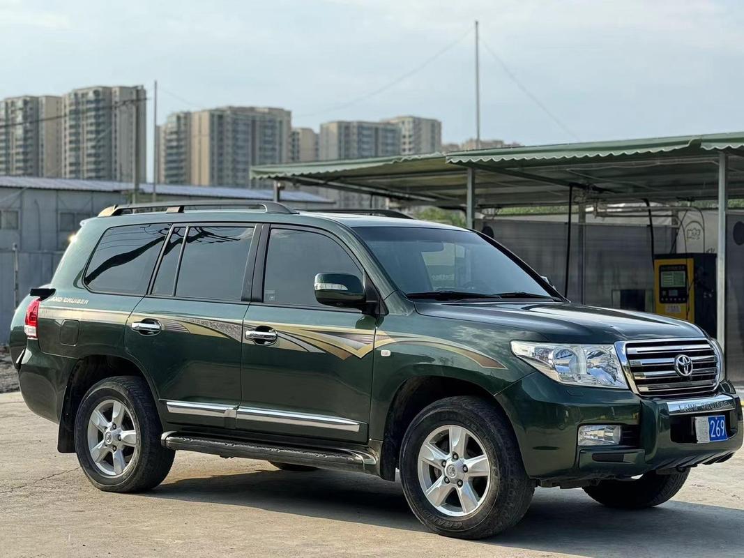 中东版兰德酷路泽5700顶配 13款中东版兰德酷路泽5700v8