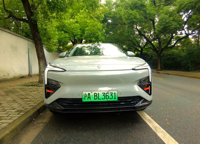 恒大恒驰电动车价格及图片／恒大恒驰电动车价格及图片大全