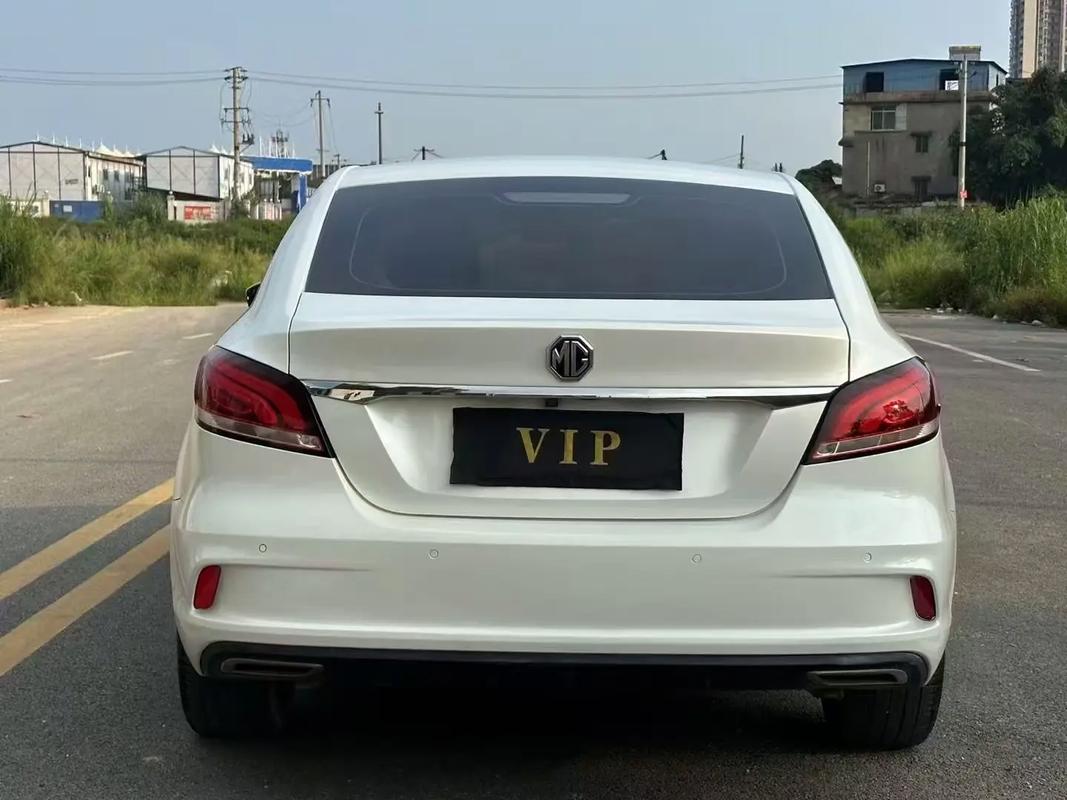 名爵6顶配落地价多少钱/名爵6顶配怎么样