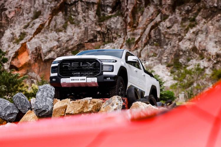 奇瑞威麟汽车价格图片(奇瑞威麟v8新车价格)