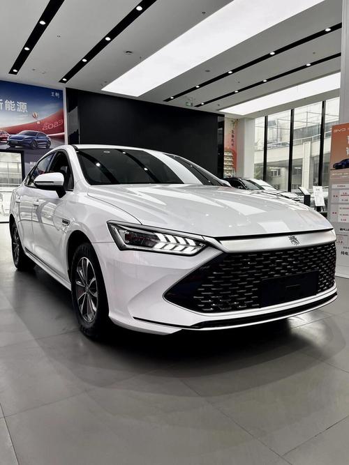 比亚迪秦油电混合的车怎么样 比亚迪 秦 油电混