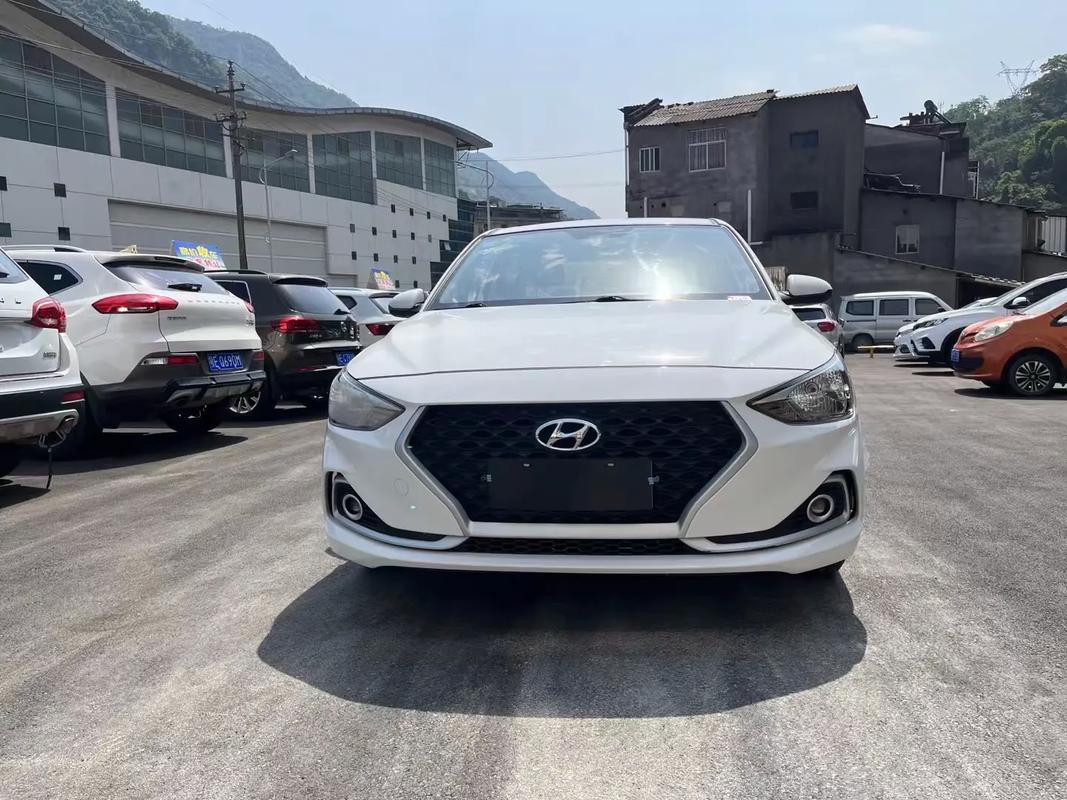 北京现代悦动2018款报价及图片(北京现代悦动2018款报价及图片二手车)