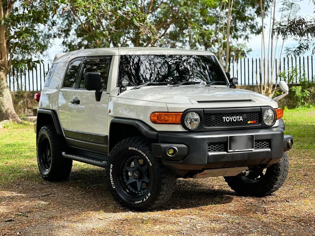 丰田小吉普车图片大全／丰田小吉普车图片大全及价格