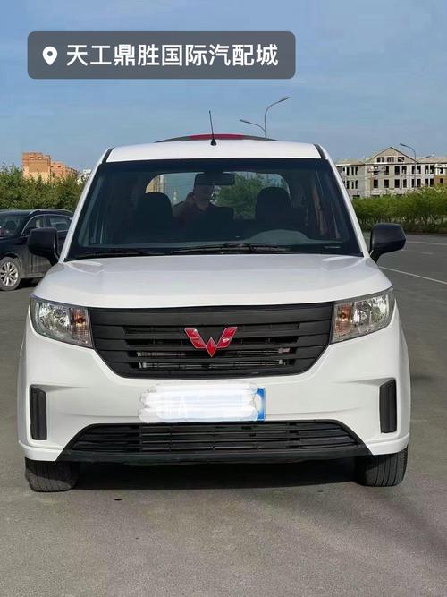 五菱宏光plus2022款 五菱宏光plus2021款试驾视频