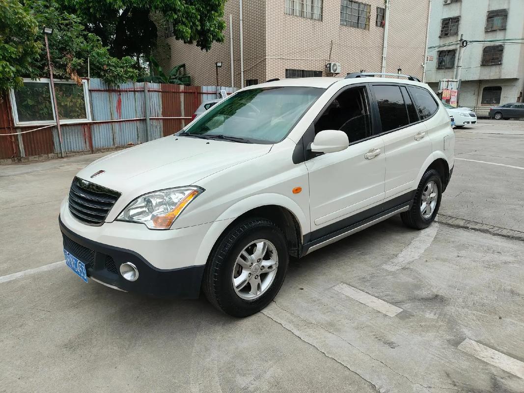 2012款荣威w5报价和图片 荣威2012款价格