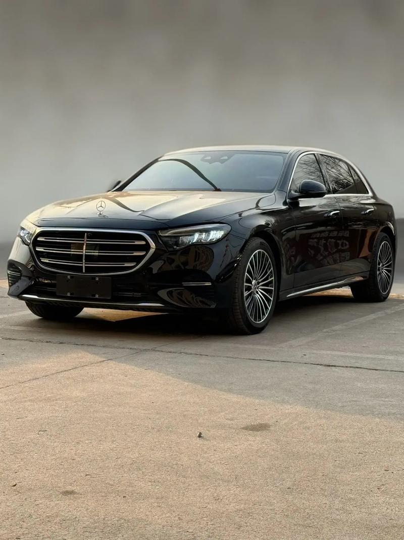 奔驰e300l新车报价2024款图片(奔驰e3002021款价格及图片)