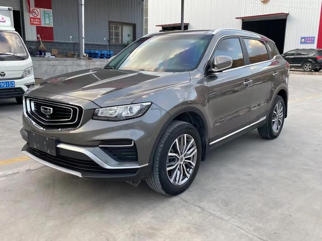 博越pro和博越的区别(博越和博越pro哪个性价比高)