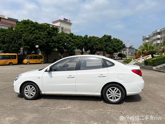 2014年现代悦动图片,2014现代悦动自动挡报价及图片