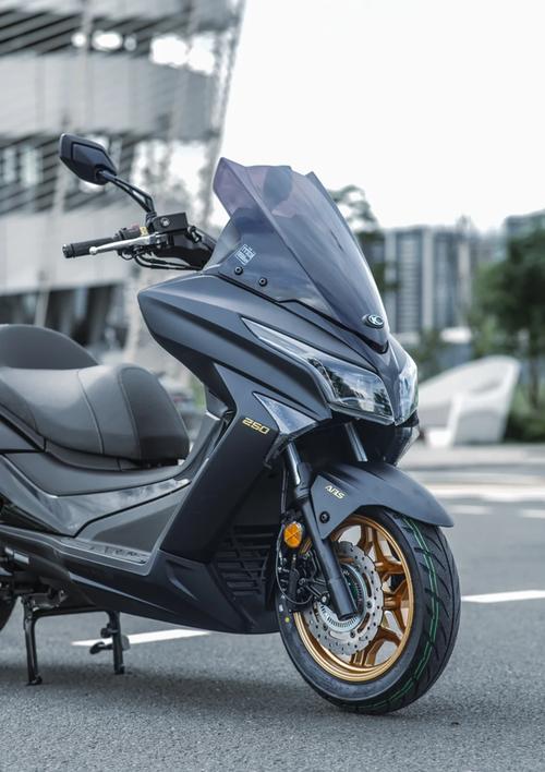 光阳250踏板摩托车价格 光阳250踏板摩托车价格龙年