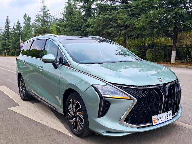 【东风风神游艇汽车7座价格,东风风神mpv七座新款上市】